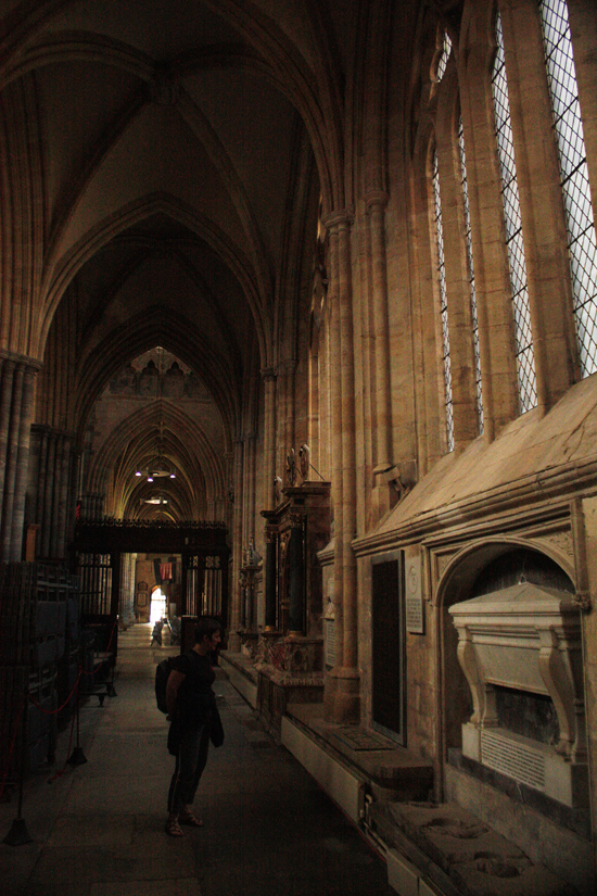 la exeter cathedral.jpg